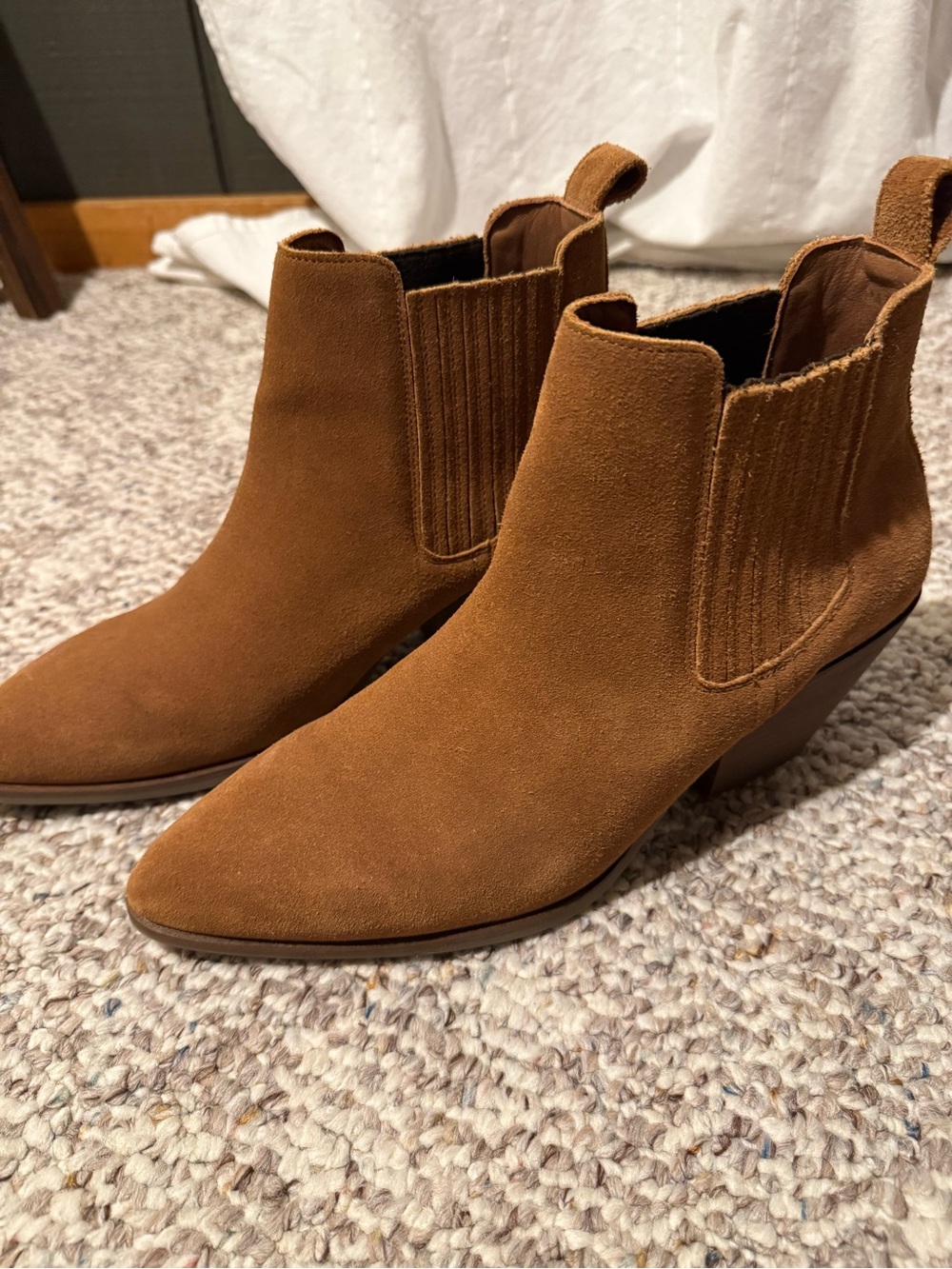 Women’s Suede Ankle Booties in Chestnut Brown
